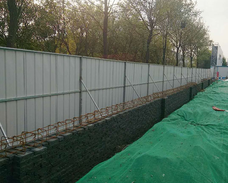 东城区工程围挡板案例